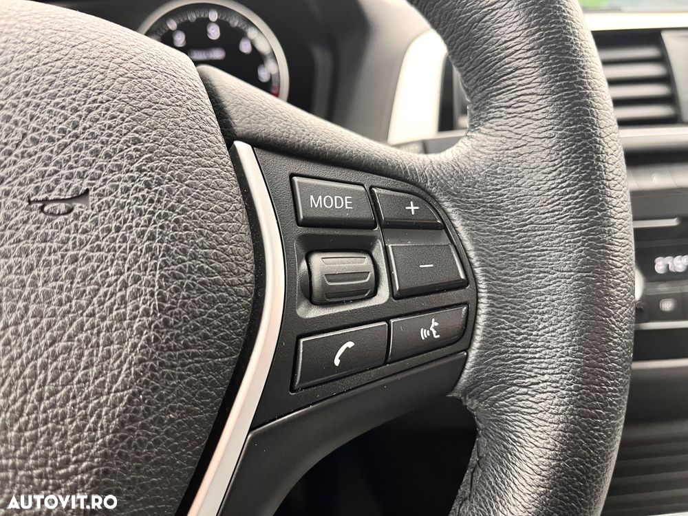 BMW Seria 1 120d Aut. Edition Metropolitan - 29