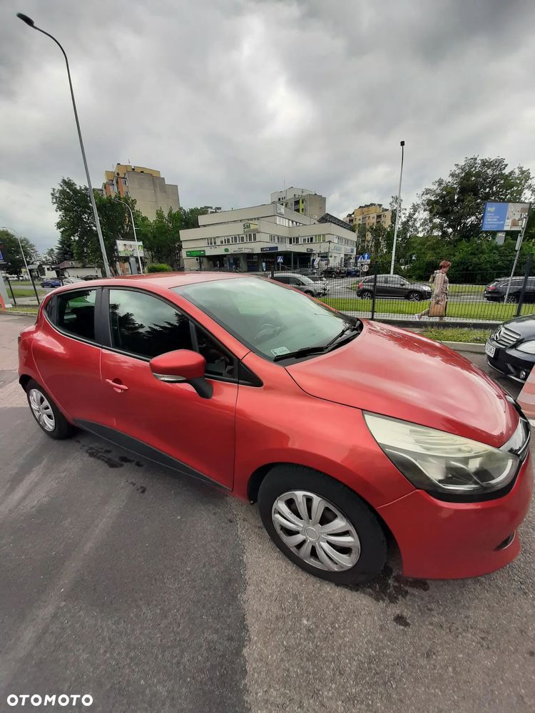 Renault Clio - 8