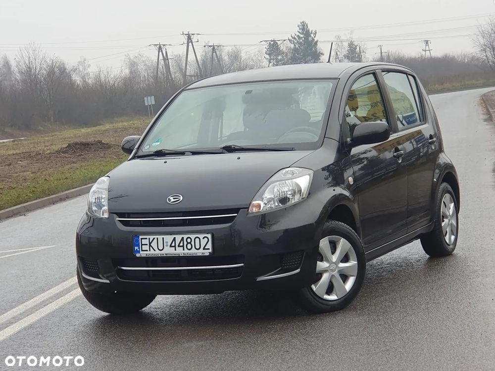 Daihatsu Sirion - 17