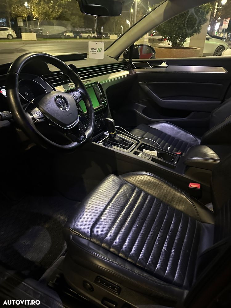 Volkswagen Passat Variant 2.0 TDI DSG Highline - 8