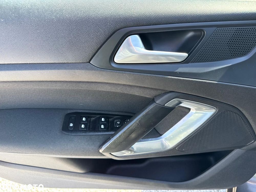 Peugeot 308 1.2 PureTech Business Line S&S - 20