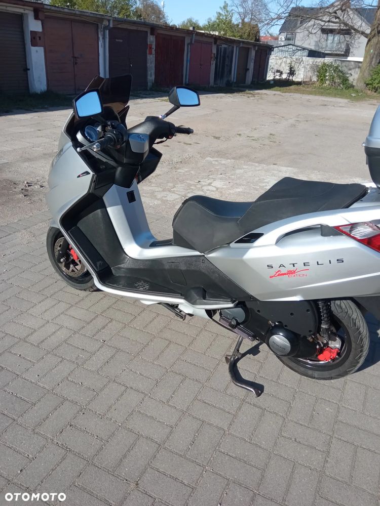 Peugeot Satelis - 10