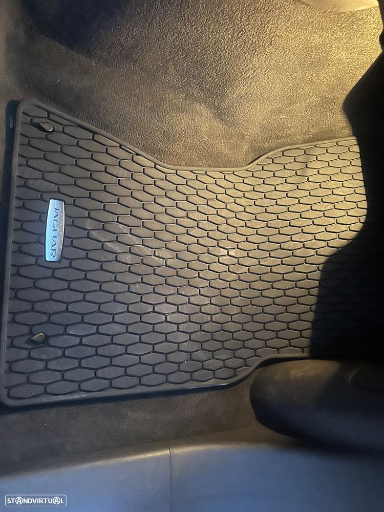 Jaguar F-Pace 2.0 i4D Pure Aut. - 17