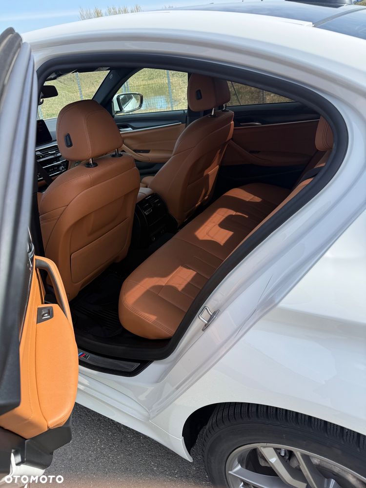 BMW Seria 5 520d xDrive M Sport sport - 5