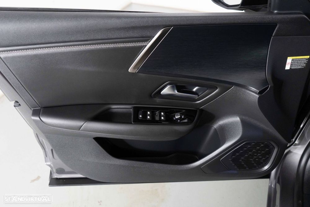 Citroën C5 X 1.2 PureTech Shine EAT8 - 26