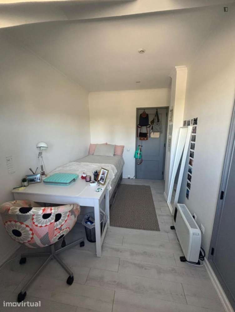 Quarto - localizado em Lumiar Lisbon - Grande imagem: 3/12