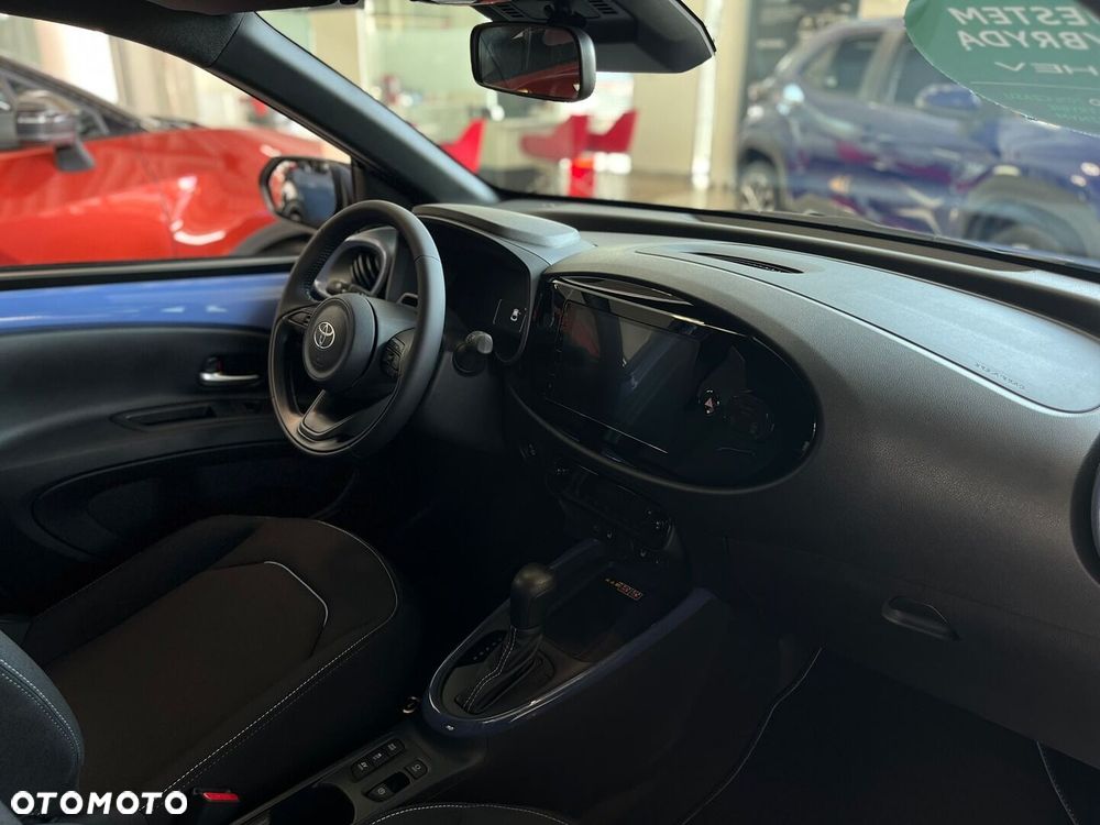 Toyota Aygo X Hybrid 1.5 Style e-CVT - 8