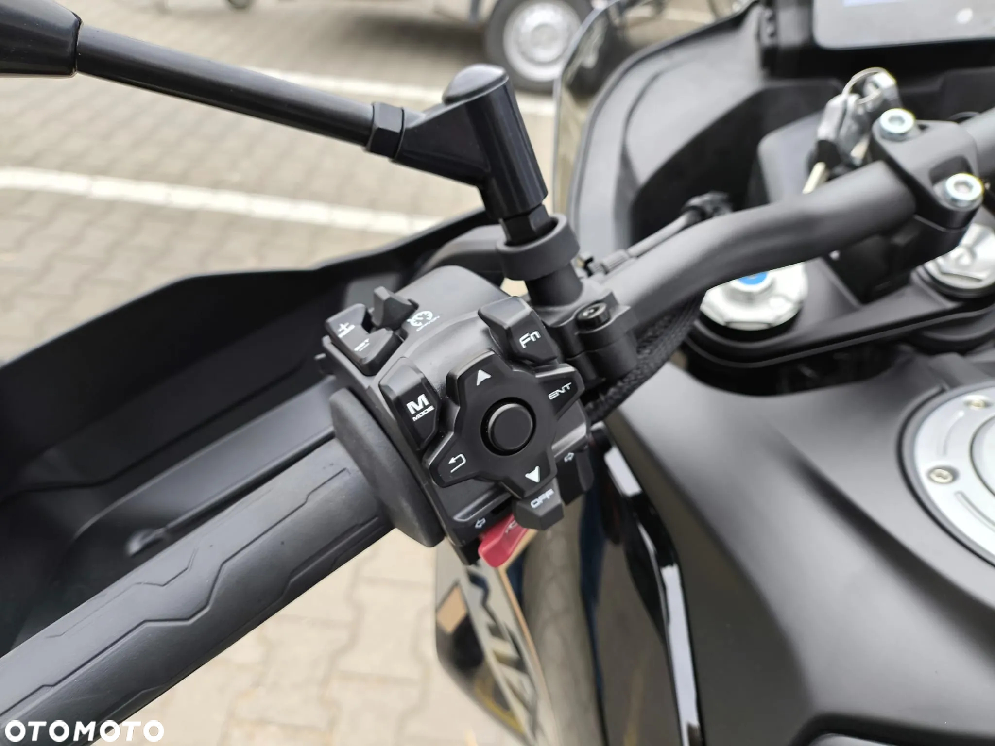 CFMoto MT-X - 12