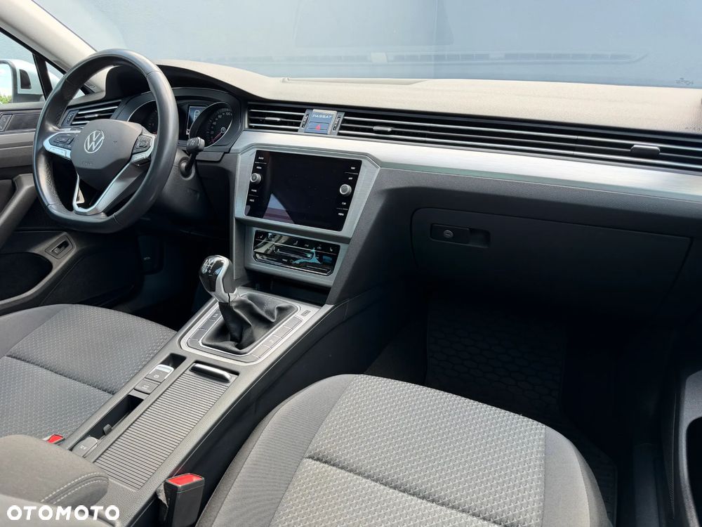 Volkswagen Passat 2.0 TDI EVO Elegance - 24