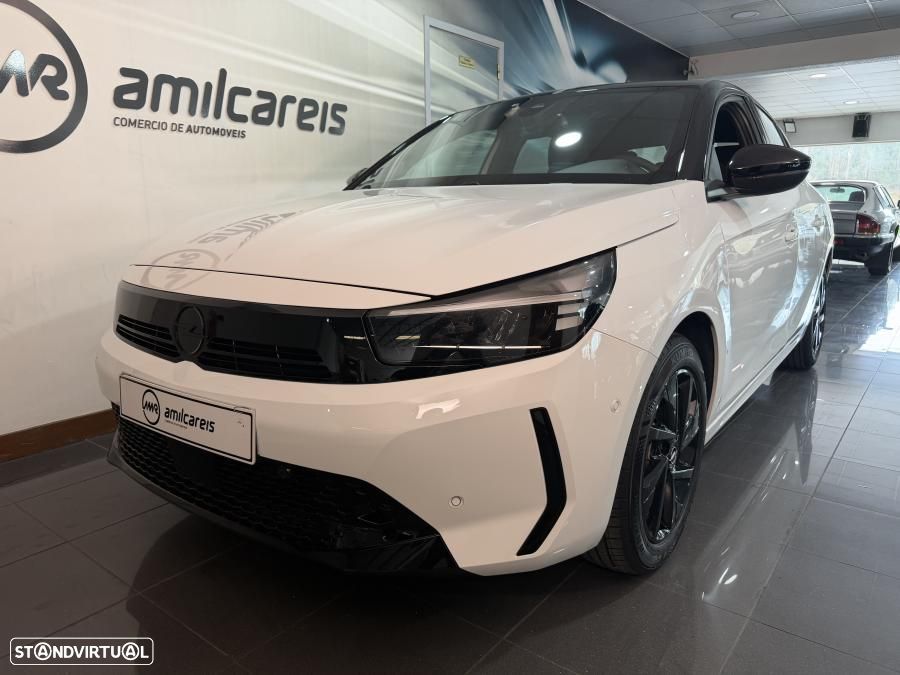 Opel Corsa 1.2 T GS - 2