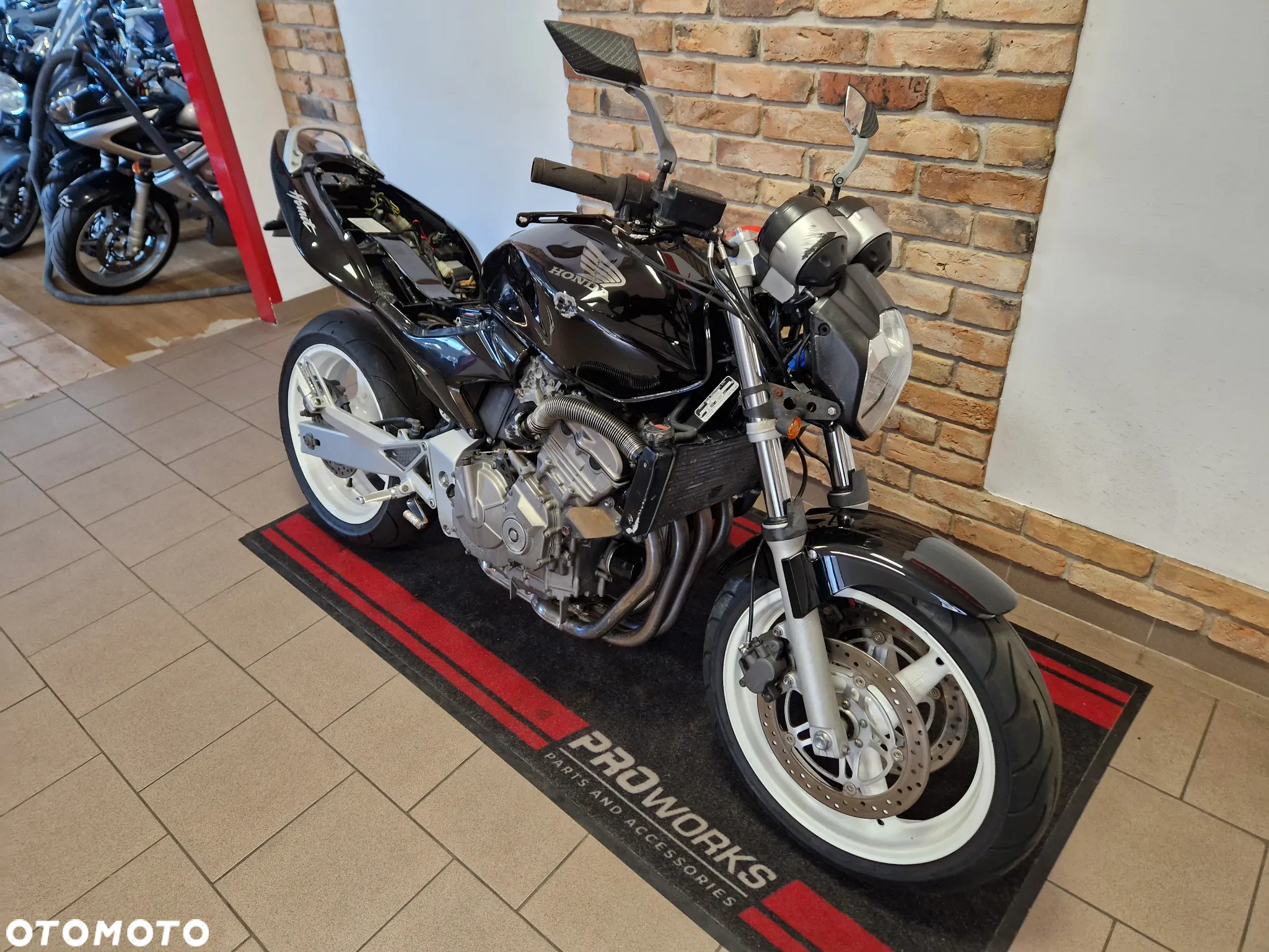 Honda Hornet - 9