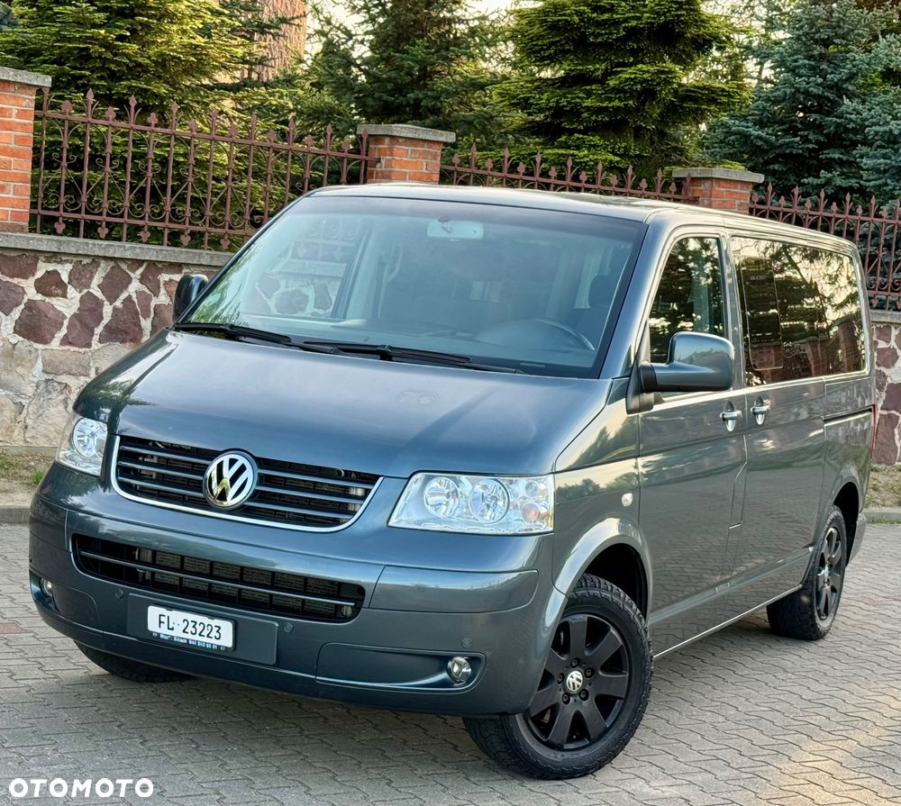Volkswagen Multivan - 1