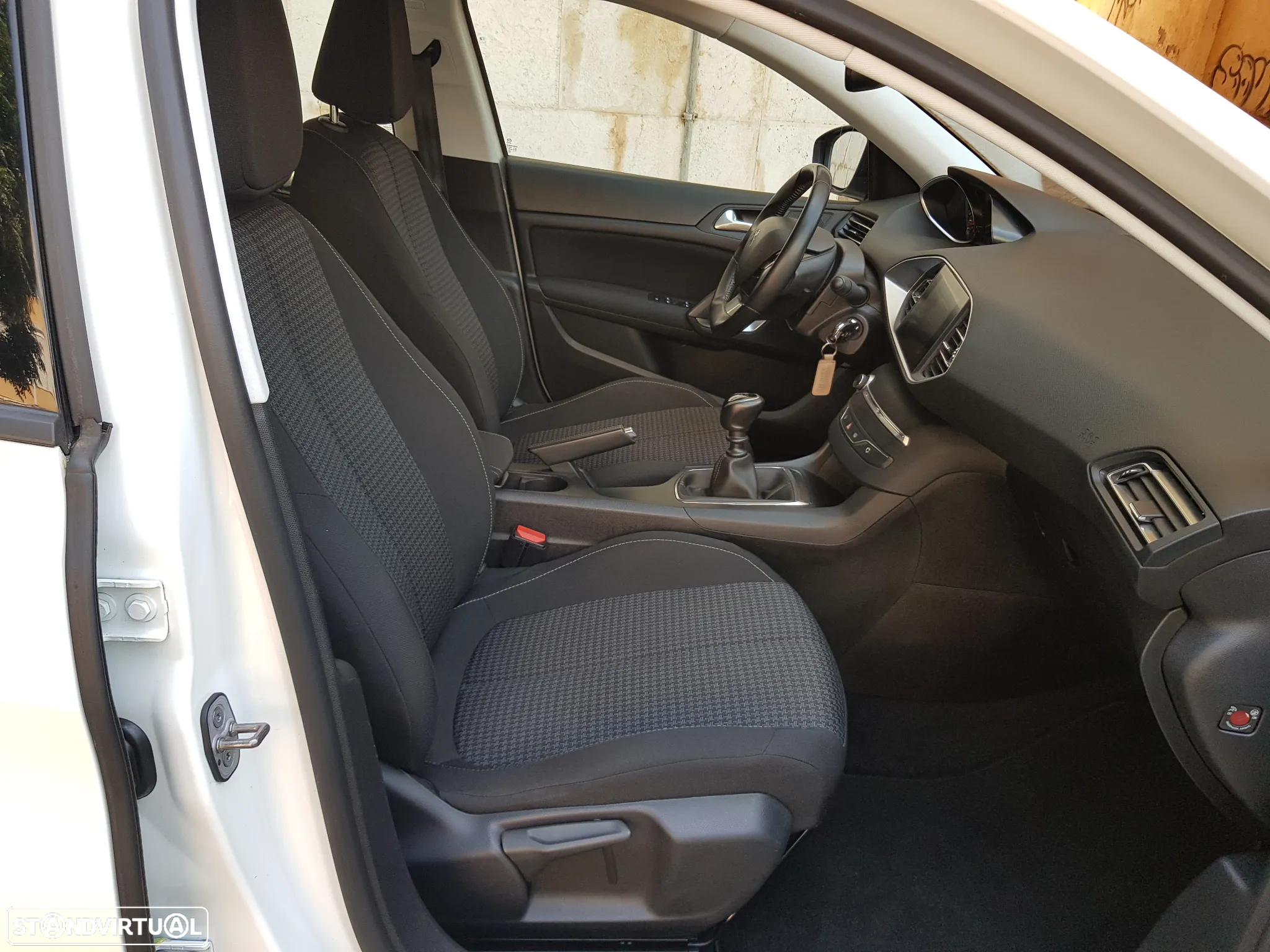 Peugeot 308 1.5 BlueHDi Style - 34