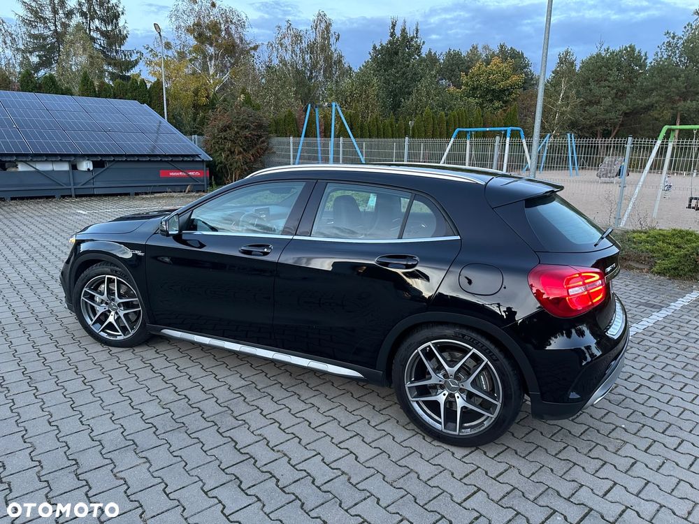 Mercedes-Benz GLA AMG 45 4Matic AMG Speedshift 7G-DCT AMG Night Edition - 36
