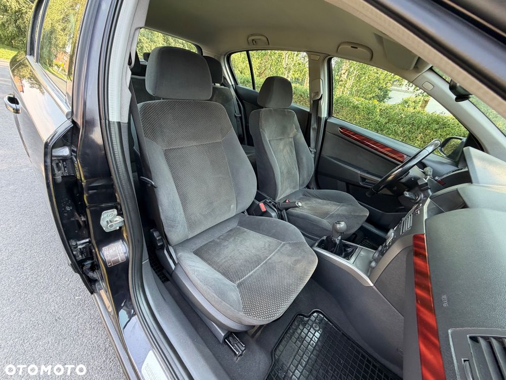 Opel Astra - 19