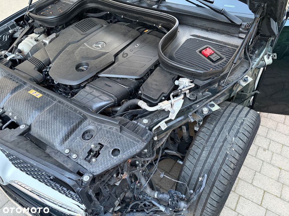 Mercedes-Benz GLE 400 d 4Matic 9G-TRONIC AMG Line - 29
