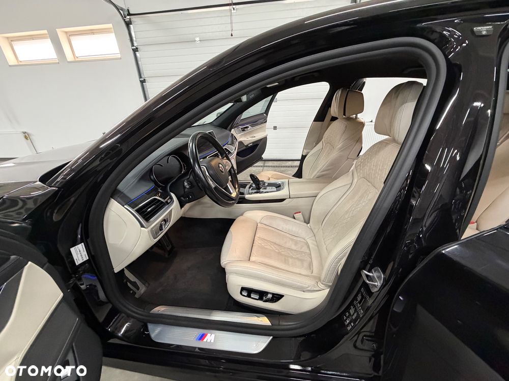 BMW Seria 7 740d xDrive - 18
