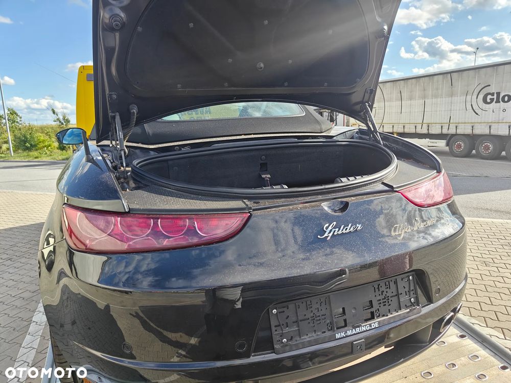 Alfa Romeo Spider 2.2 JTS 16V Exclusive - 5