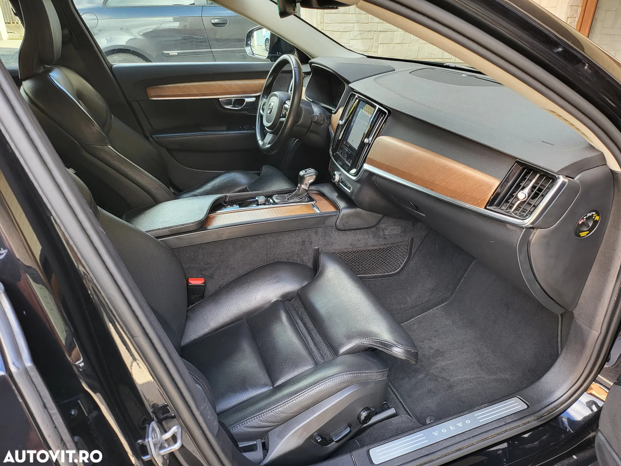 Volvo S90 D4 Geartronic Momentum Pro - 9
