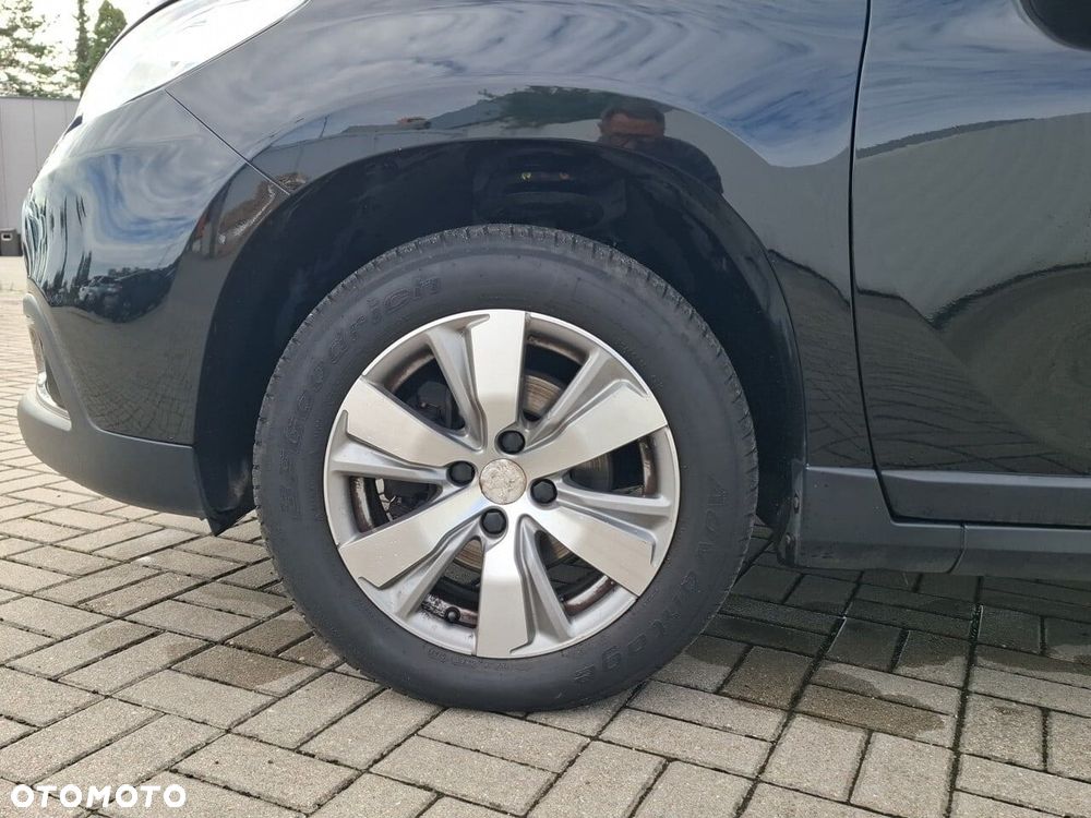 Peugeot 2008 1.2 Pure Tech Style S&S - 14