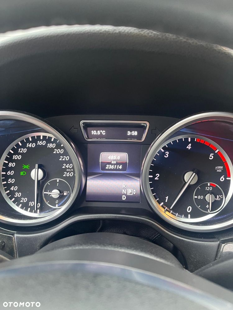 Mercedes-Benz ML 350 BlueTEC 4-Matic - 15