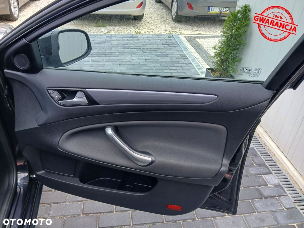 Ford Mondeo 2.0 TDCI Ghia - 37