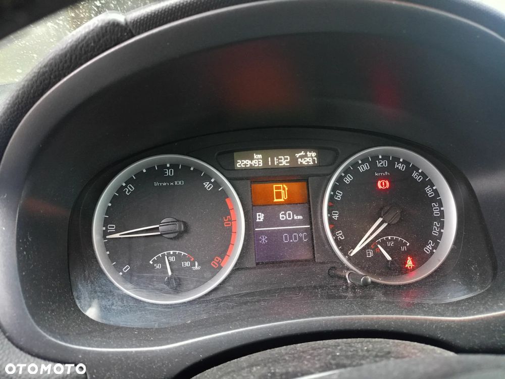 Skoda Roomster 1.9 TDI DPF Comfort - 9