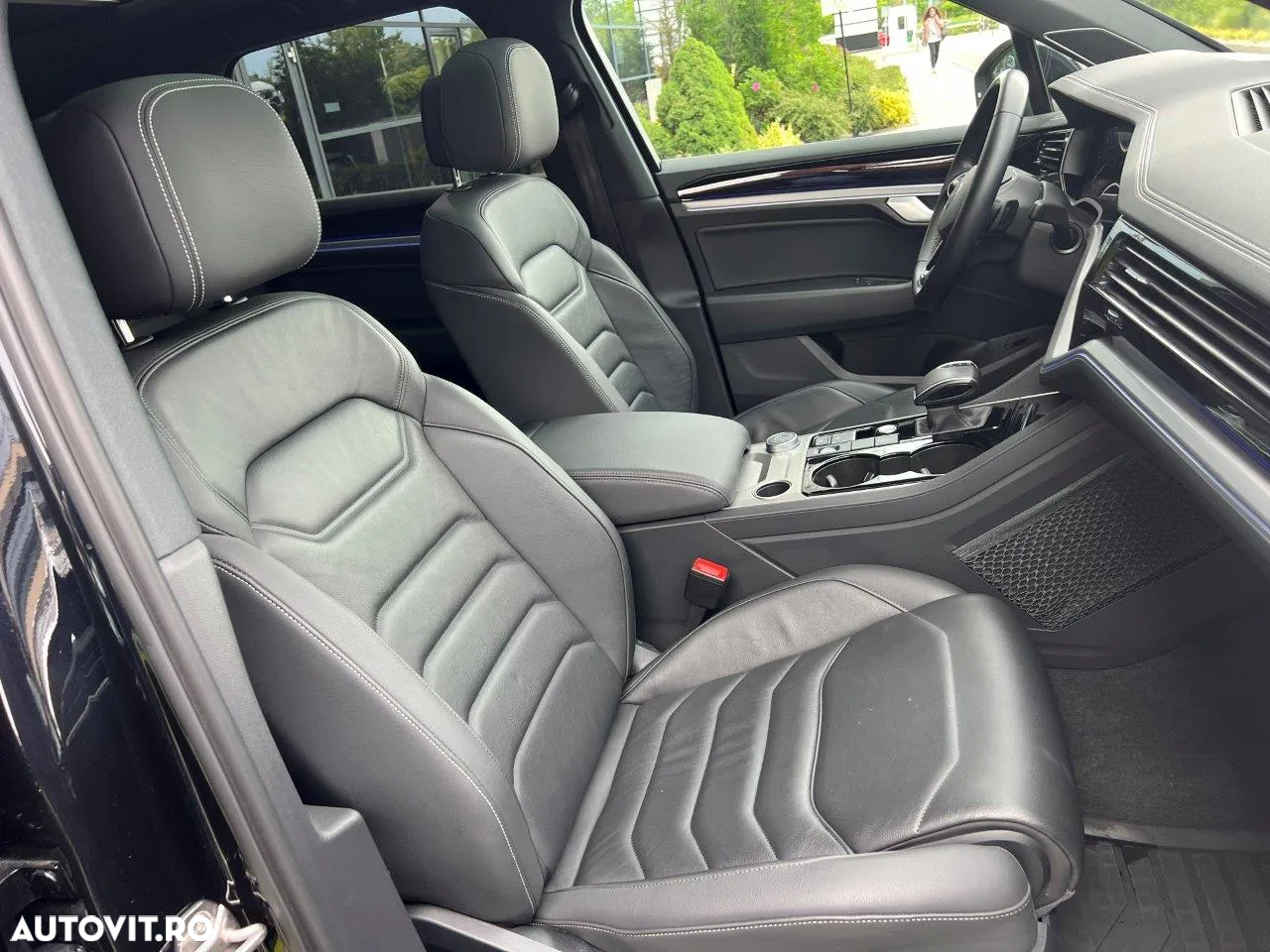 Volkswagen Touareg V6 TDI 4MOTION Elegance - 8