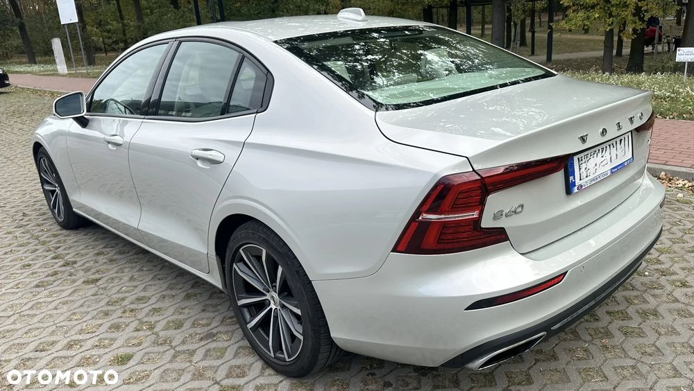 Volvo S60 T6 AWD Momentum Pro - 4