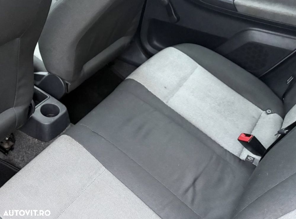 Skoda Fabia 1.2 HTP STYLE EDITION - 9