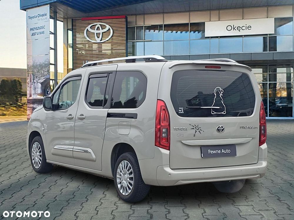 Toyota Proace City Verso 1.2 D-4T Business - 4