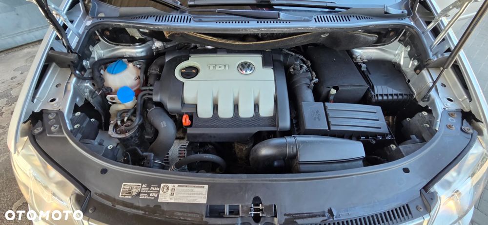 Volkswagen Touran 2.0 TDI DPF DSG Highline - 36