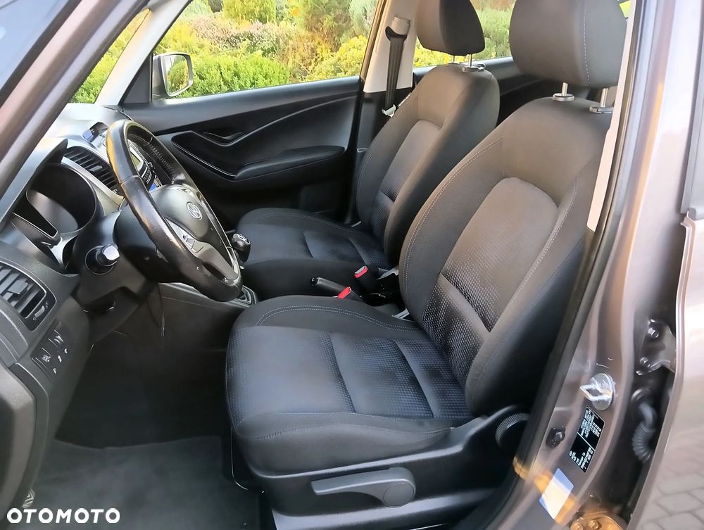 Hyundai ix20 1.4 UEFA EURO 2012 Edition - 17
