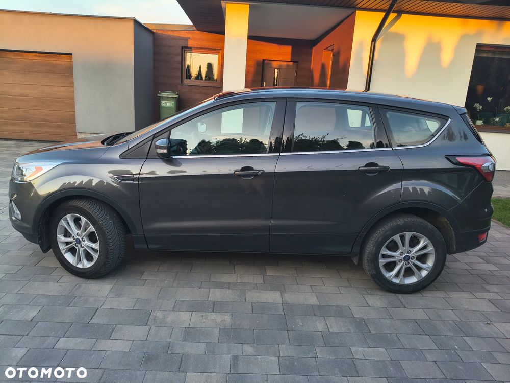 Ford Kuga 2.0 TDCi 2x4 Business Edition - 2