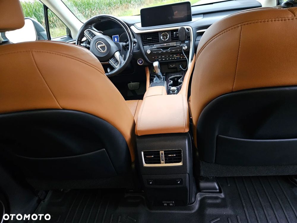 Lexus RX 450h (hybrid) - 12
