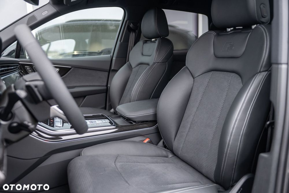 Audi Q7 - 11
