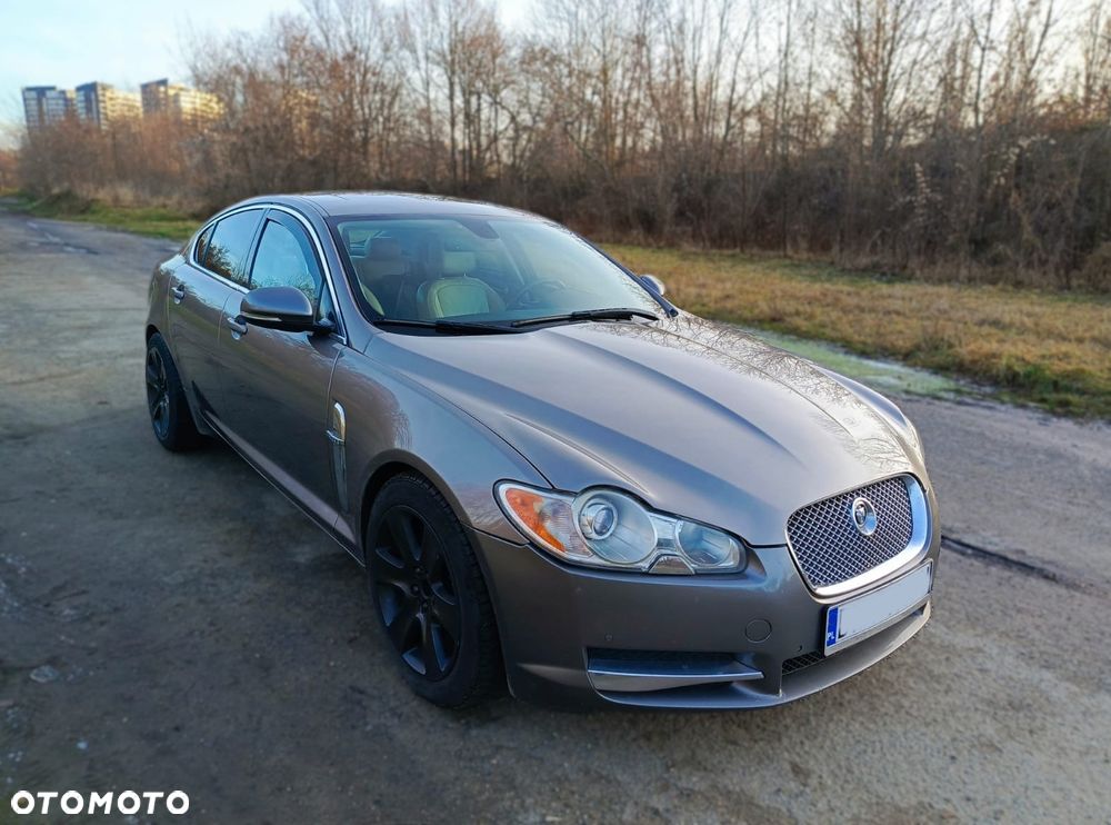Jaguar XF 5.0 V8 Luxury - 17