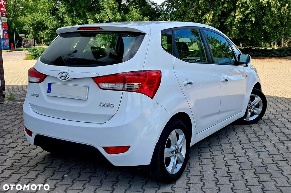 Hyundai ix20 1.4 blue Space+ - 29