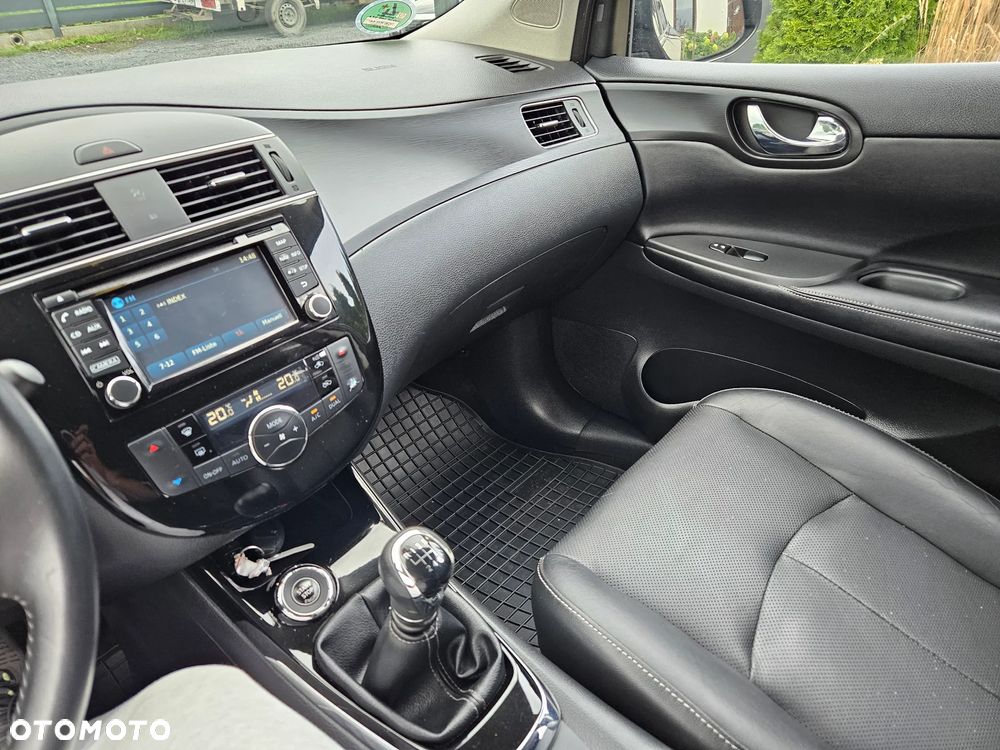 Nissan Pulsar 1.2 DIG-T Tekna EU6 - 24