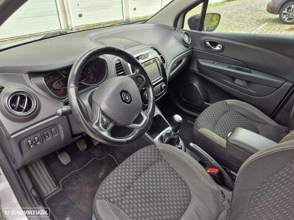 Renault Captur 1.5 dCi Exclusive - 10