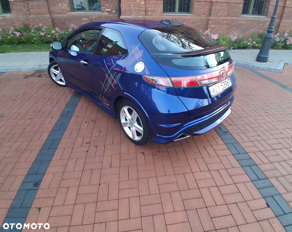 Honda Civic 1.8 LX Coupe - 10