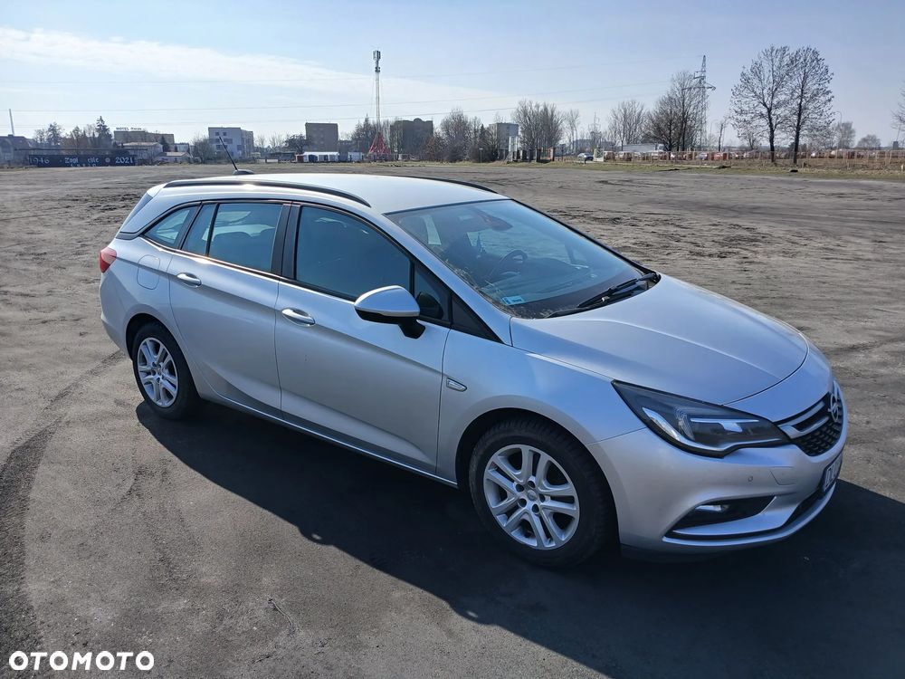 Opel Astra 1.6 CDTI Enjoy - 1