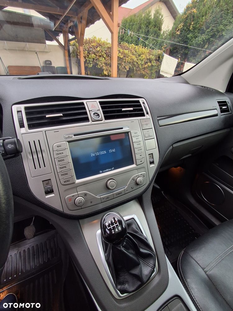 Ford Kuga - 8
