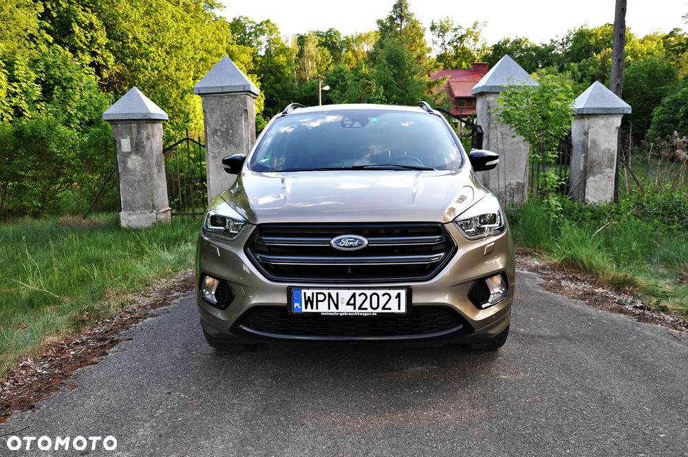 Ford Kuga 2.0 TDCi 4x4 ST-Line - 11