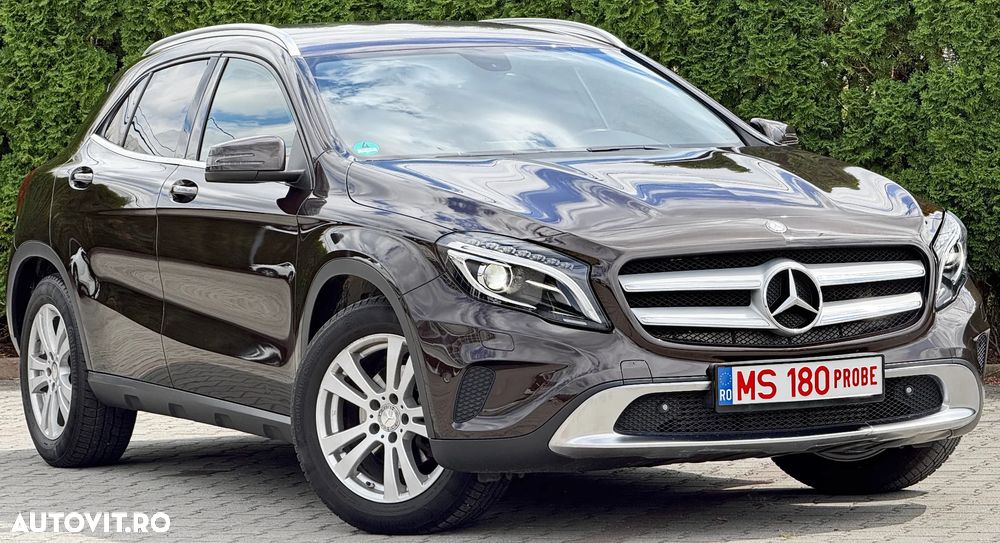 Mercedes-Benz GLA 220 d 7G-DCT - 3