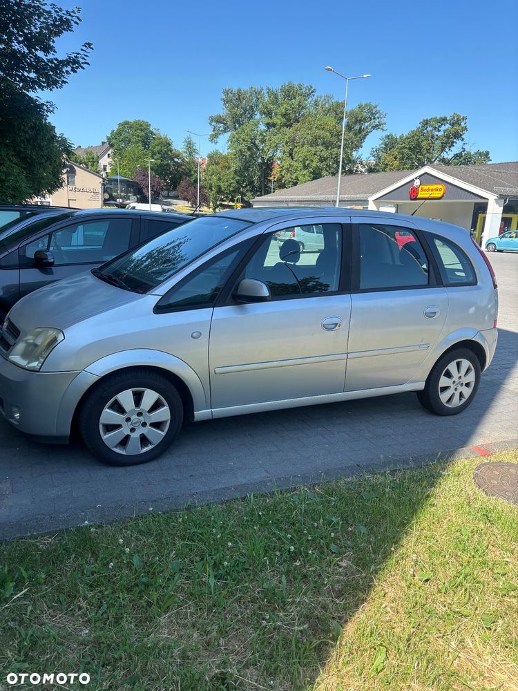 Opel Meriva 1.6 16V Essentia - 2