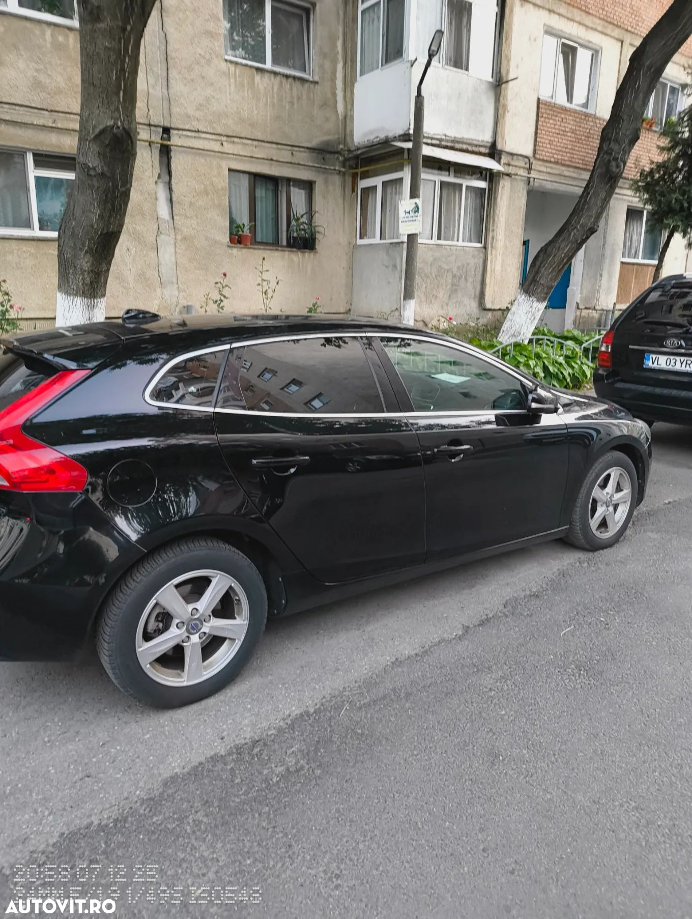 Volvo V40 D3 Momentum - 1