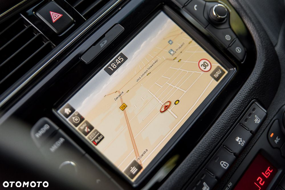Kia Ceed 1.6 CRDi 136 ISG Platinum Edition - 26