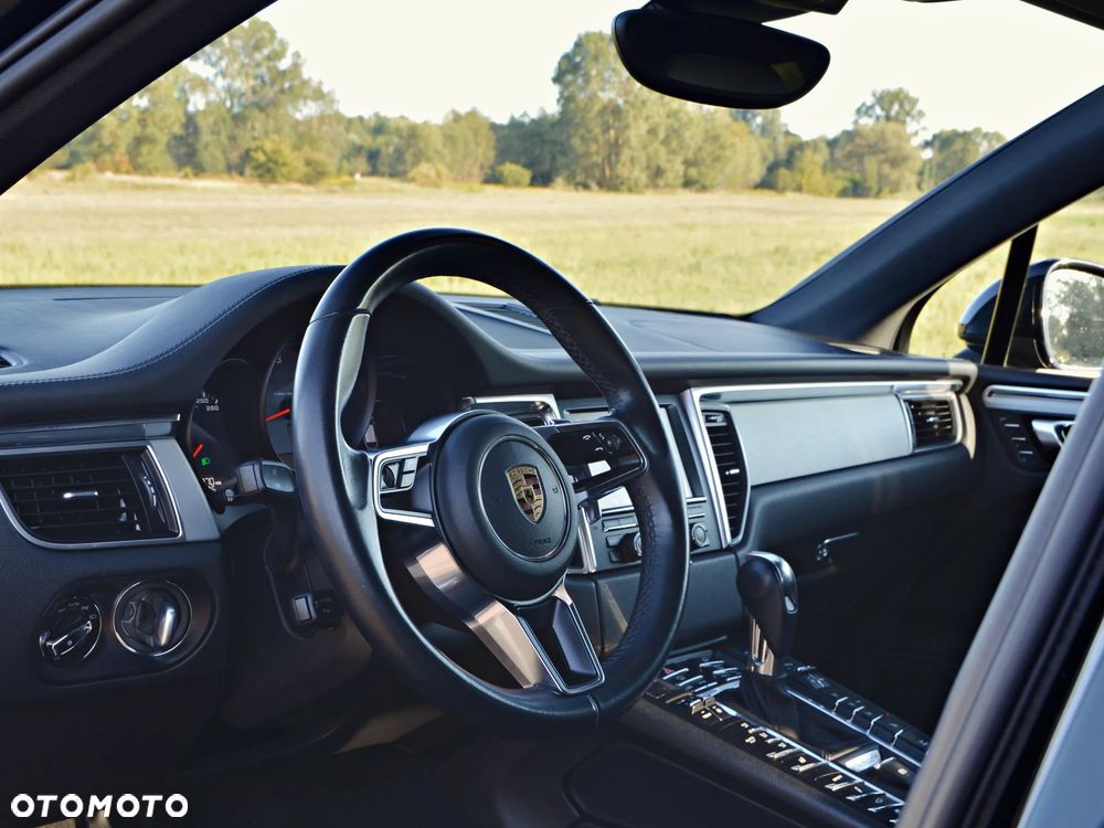 Porsche Macan - 10