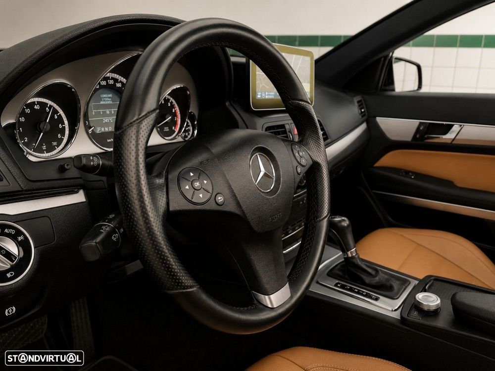 Mercedes-Benz E 250 CDi Avantgarde BE Auto - 24